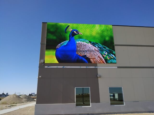 Blog 10 Smart LED Installs XLS Pro 10mm Electronic Billboard at ECC