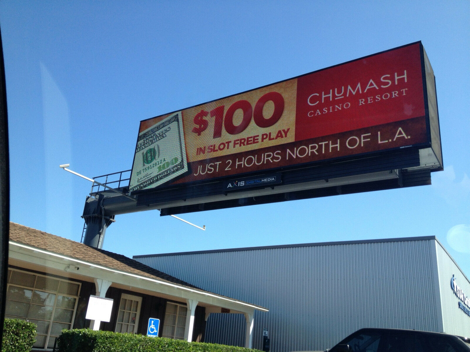 Blog 12 Smart-LED-partners-with-the-groundbreaking-Billboard-Bootcamp-program